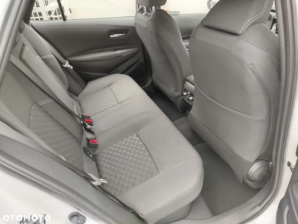 Toyota Corolla 1.8 Hybrid Comfort - 13