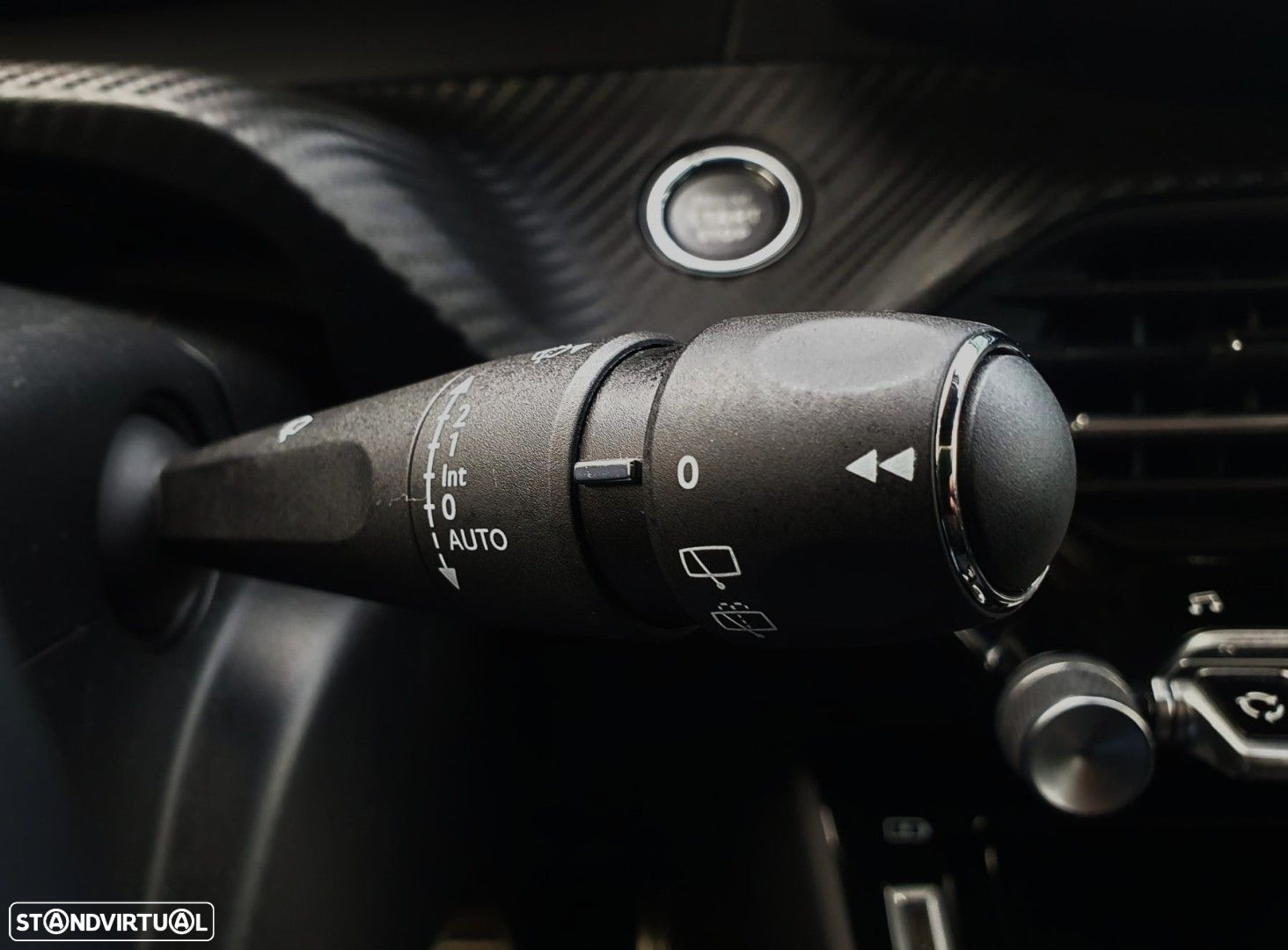 Peugeot 2008 1.2 PureTech GT - 37