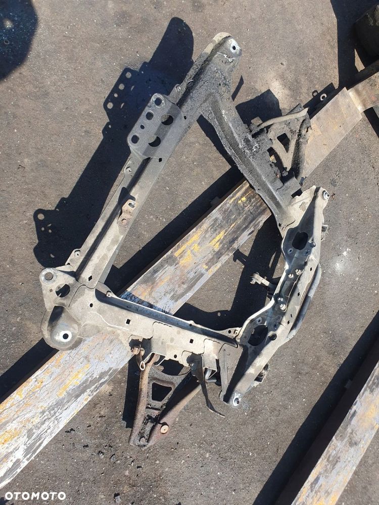 belka tylnego zawieszenia Renault Clio 2 II 97-00R 4d 4d 1.2 benz ZDROWA - 9