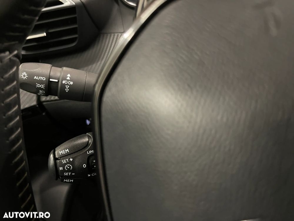 Peugeot 2008 1.5 BlueHDI FAP Active - 21