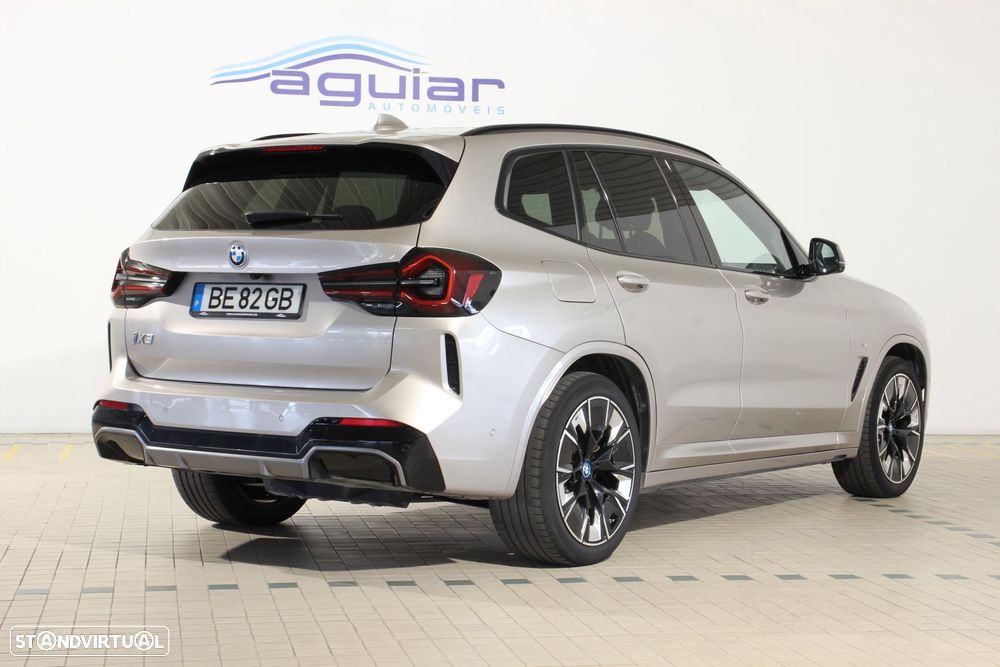 BMW iX3 M Sport Impressive - 4