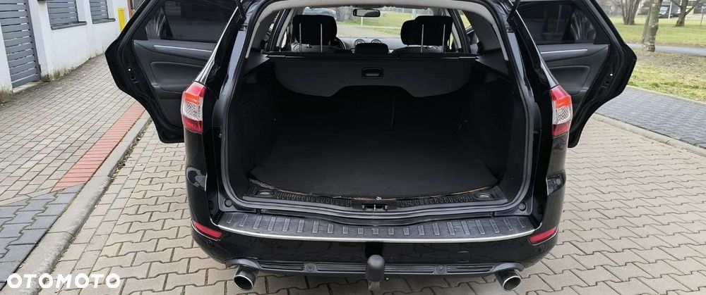 Ford Mondeo SW 2.0 EcoBoost Titanium - 11