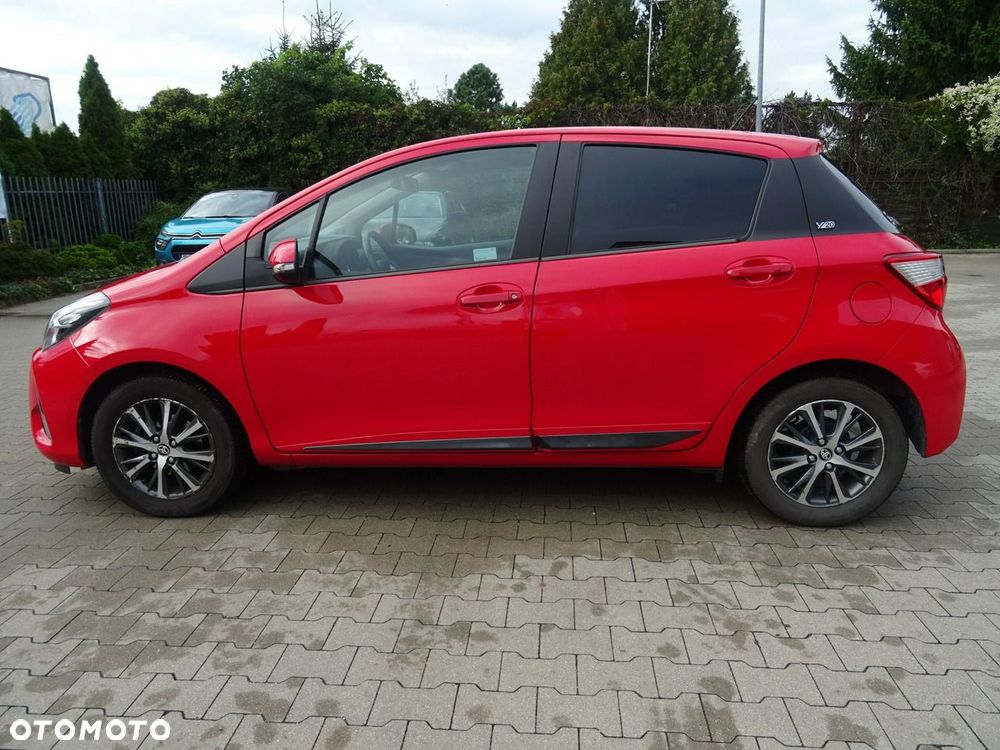 Toyota Yaris - 10