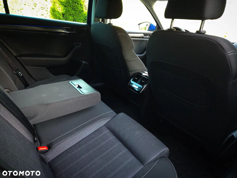 Skoda Superb 2.0 TDI SCR 4x4 Ambition DSG - 25