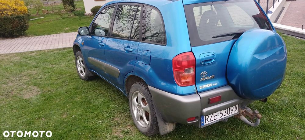 Toyota RAV4 2.0 D-4D 4x4 - 4