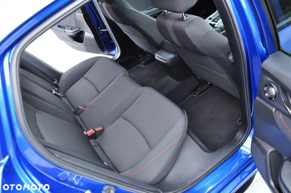 Honda Civic 1.0 i-VTEC Turbo CVT Executive Sport Line - 24