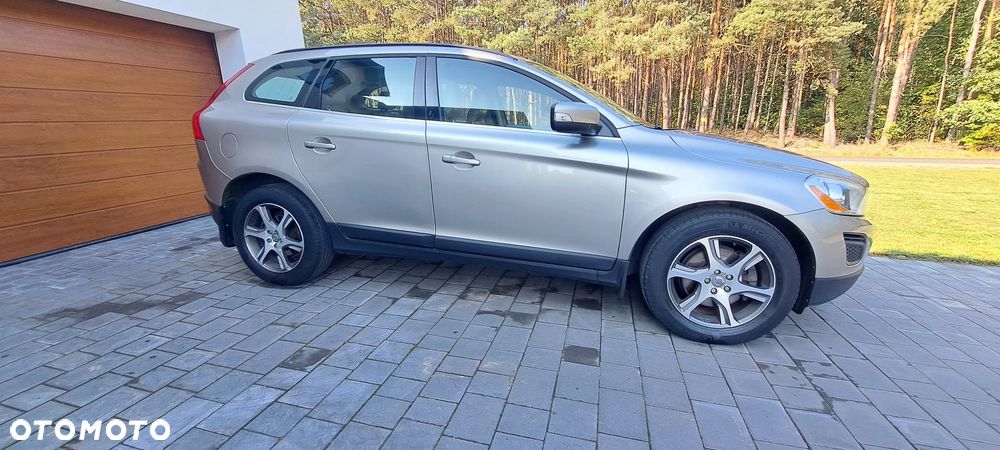 Volvo Xc 60 2010 photo 2