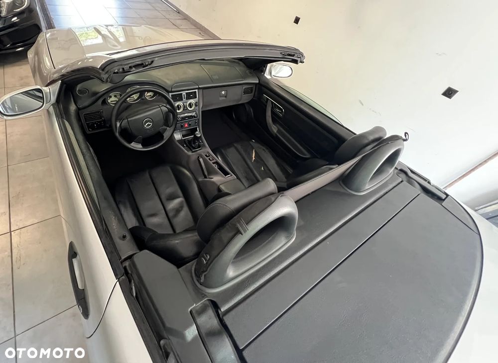Mercedes-Benz SLK 200 - 5