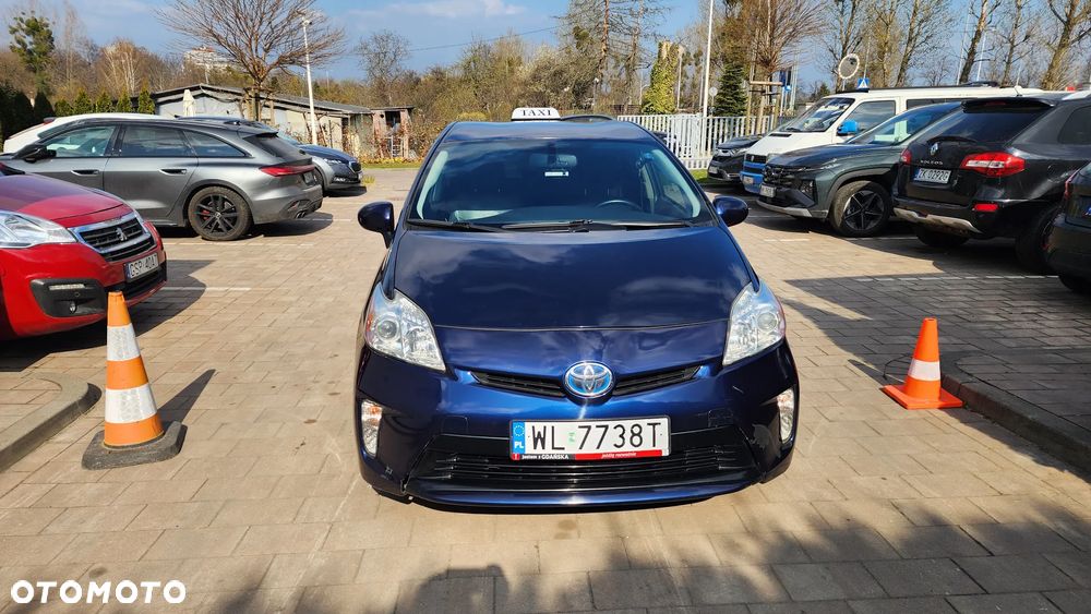 Toyota Prius (Hybrid) - 7