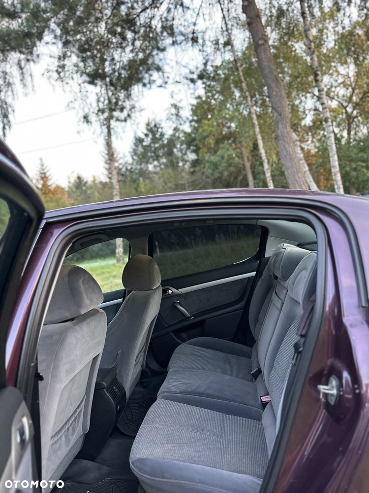 Peugeot 407 - 7