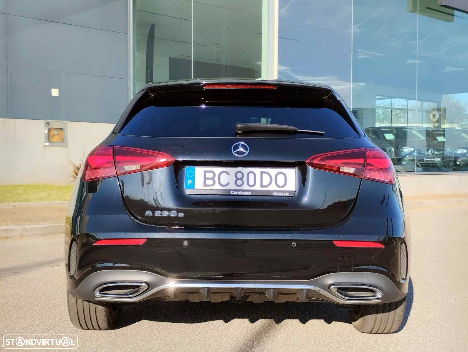 Mercedes-Benz A 250 e AMG Line - 11