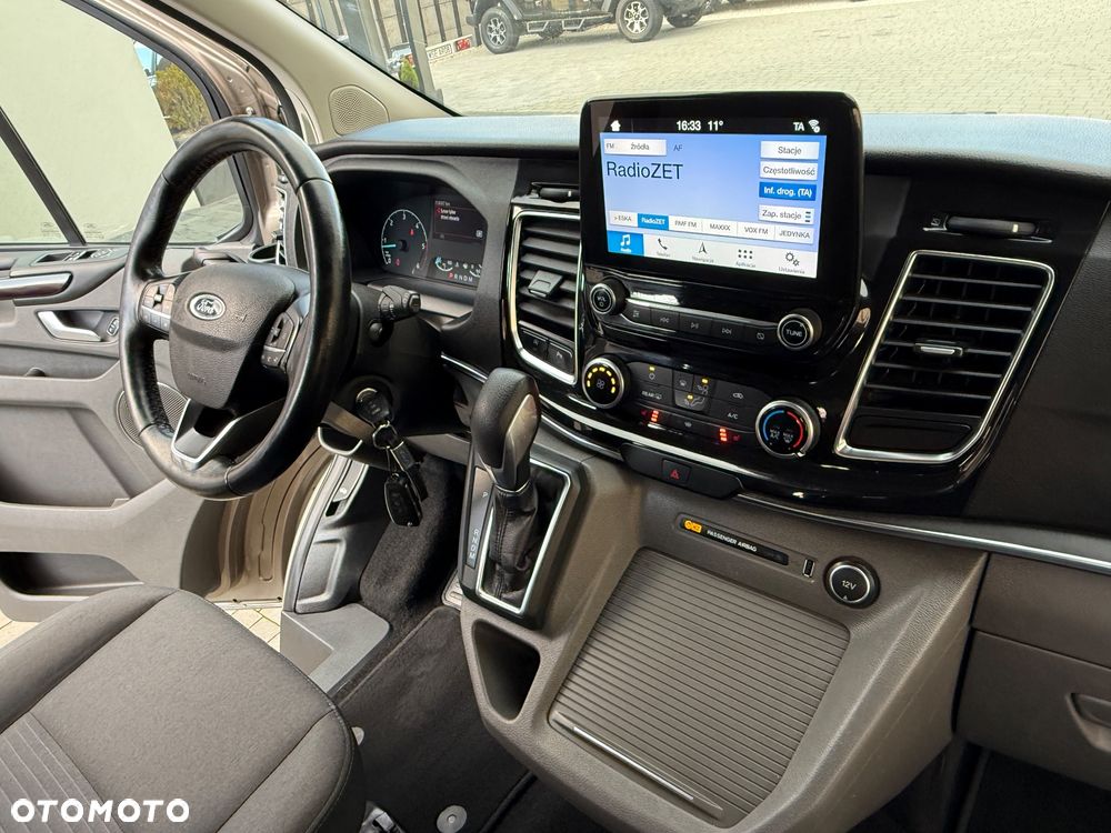 Ford Tourneo Custom - 37