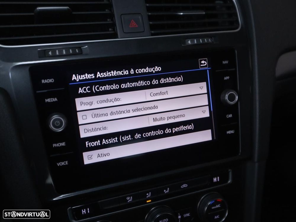 VW Golf Variant 1.6 TDi Confortline - 25