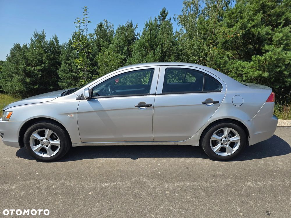 Mitsubishi Lancer 1.5 Inform - 4