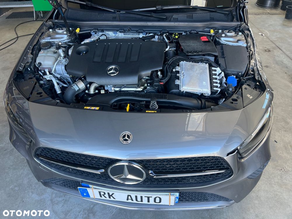 Mercedes-Benz Klasa A 200 d 8G-DCT Special Edition - 17