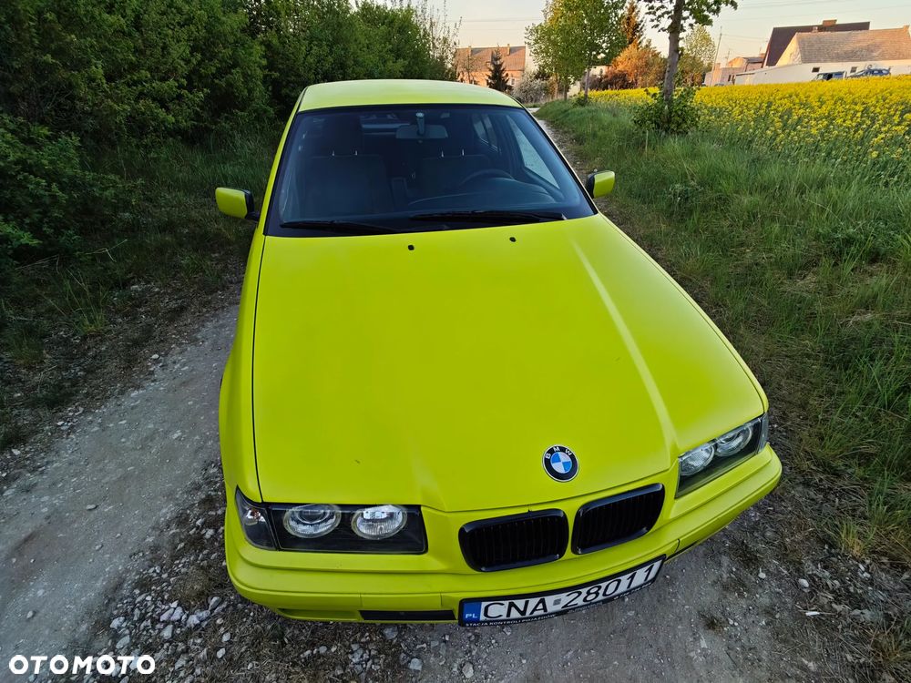 BMW Seria 3 318i - 27