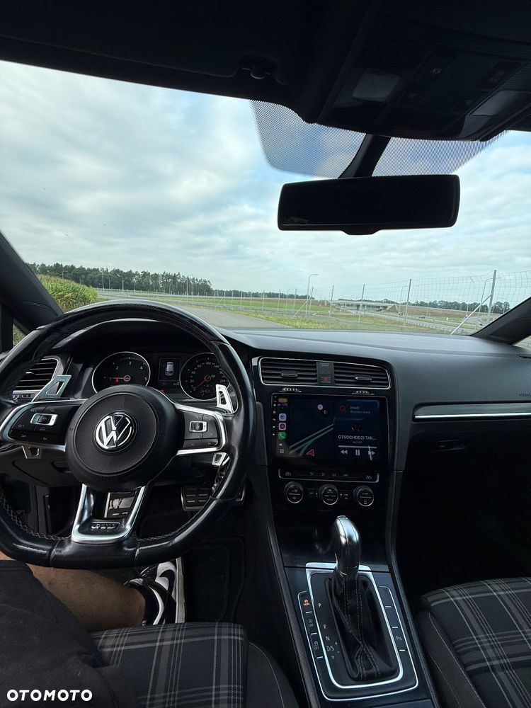 Volkswagen Golf 2.0 TDI BMT GTD DSG - 10
