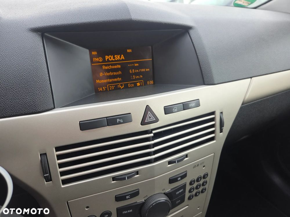 Opel Astra 1.8 Sport - 34