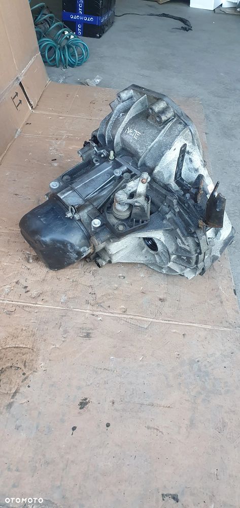 Skrzyni biegów Nissan Note E11 1.4 16V CE JHQ CG - 5