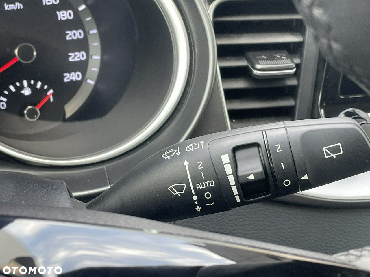 Kia Ceed - 27
