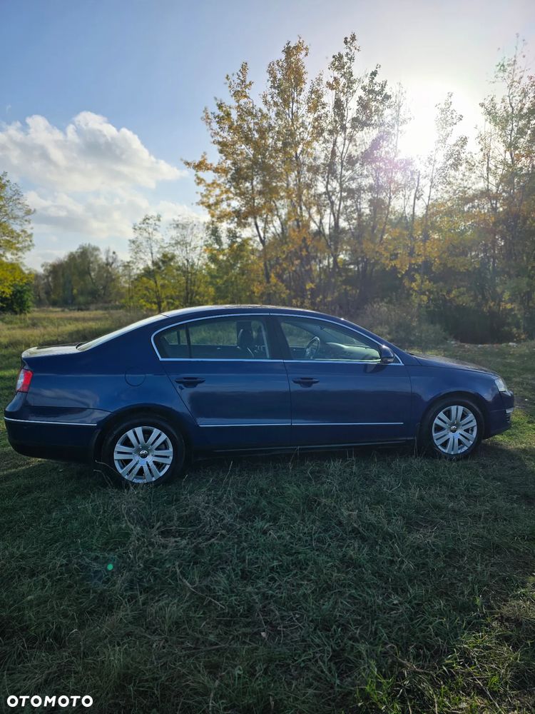 Volkswagen Passat 2.0 TDI Highline - 10