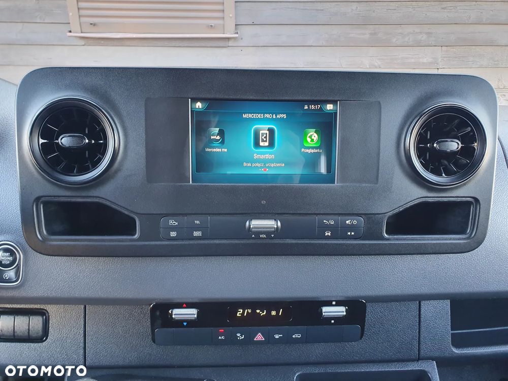 Mercedes-Benz SPRINTER - 33