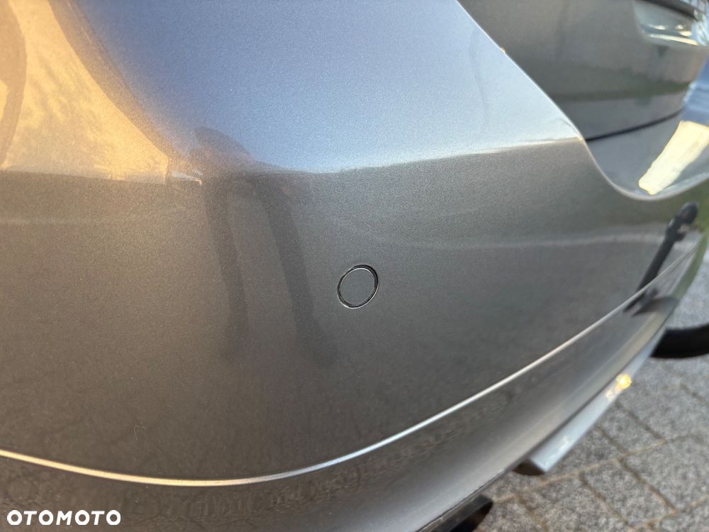 BMW Seria 3 318d DPF Edition Lifestyle - 8