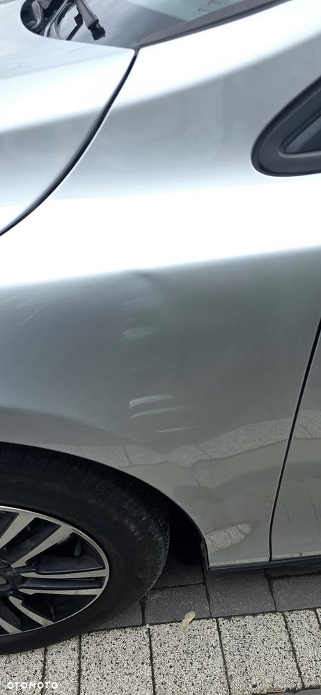 Volvo V40 D3 Drive-E SCR Momentum - 19