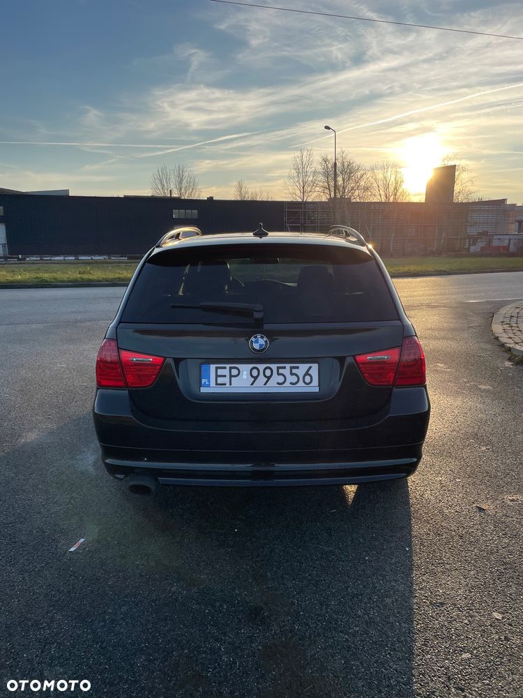 BMW Seria 3 320i - 8