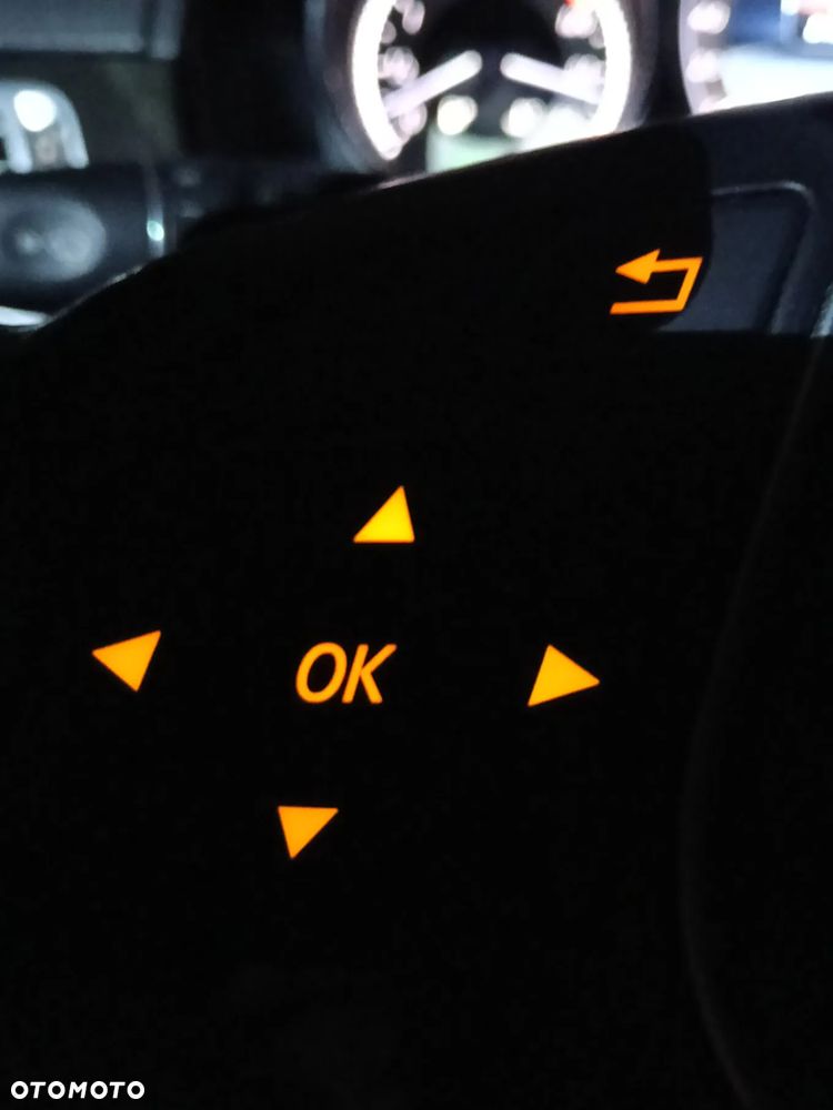 Mercedes-Benz Klasa E 220 CDI 7G-TRONIC Avantgarde - 30