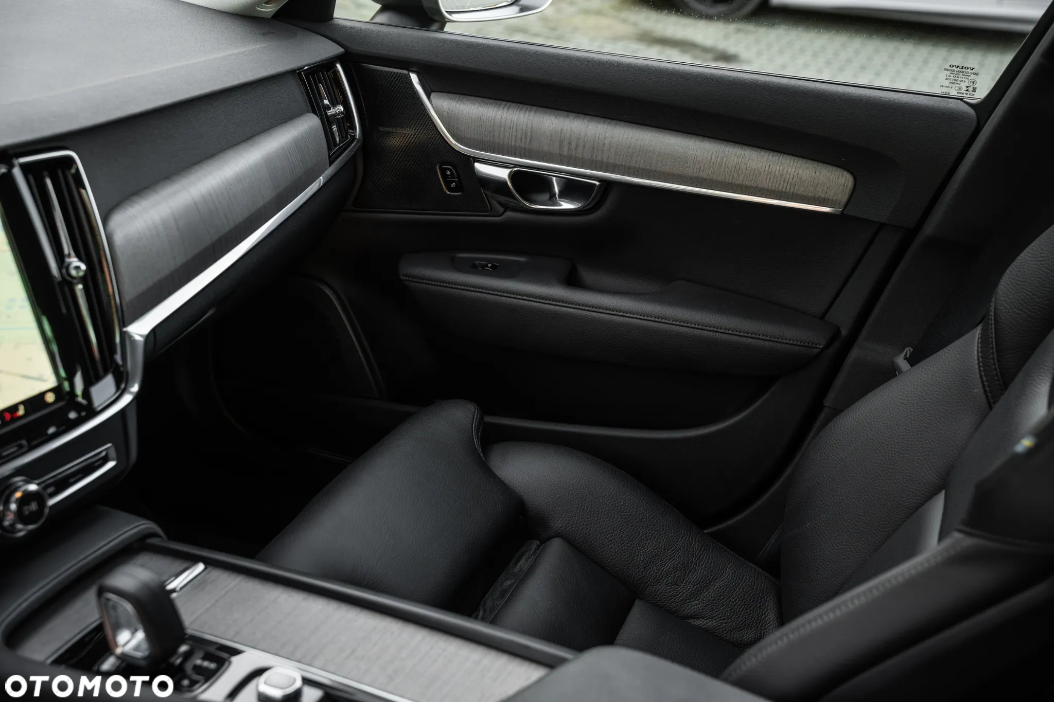 Volvo V90 Cross Country - 23