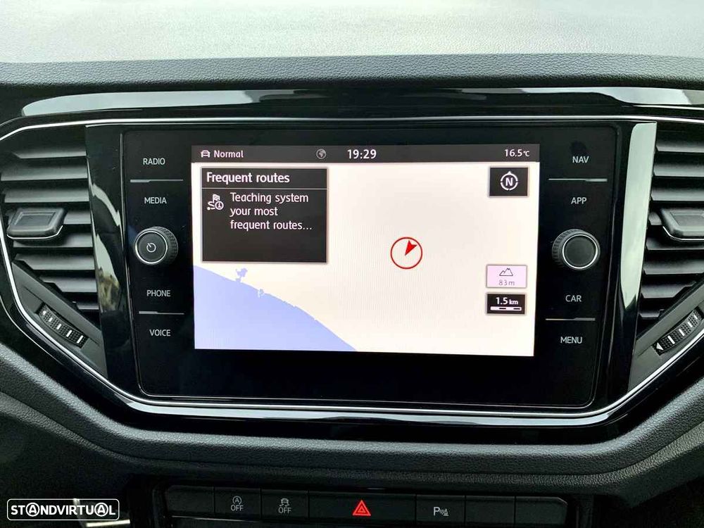VW T-Roc 2.0 TSI OPF 4MOTION DSG - 18