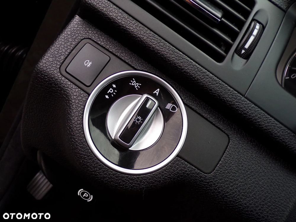 Mercedes-Benz Klasa C 220 CDI 7G-TRONIC Avantgarde Edition - 20