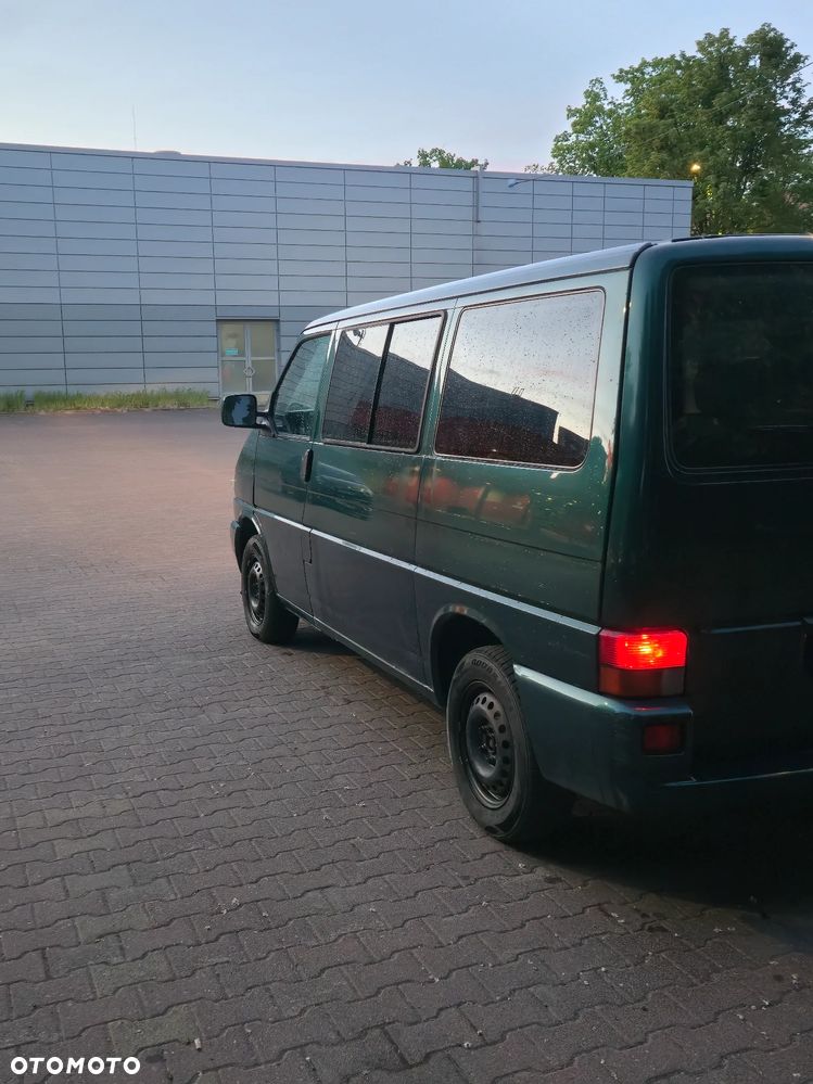 Volkswagen Multivan Standard - 6
