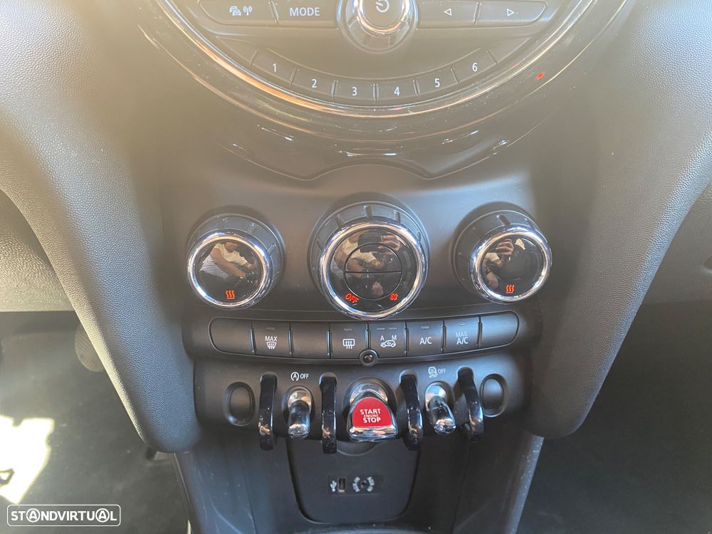 MINI 5 Portas Cooper D - 25