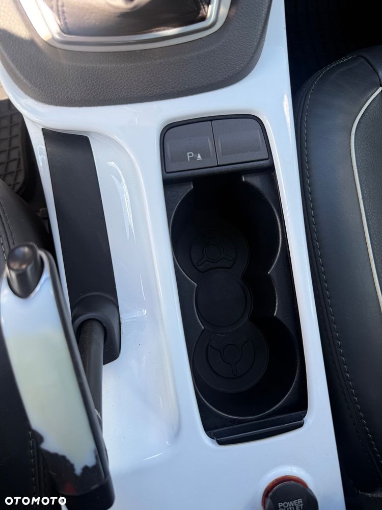 Ford Kuga 2.0 TDCi 4x4 Titanium - 35