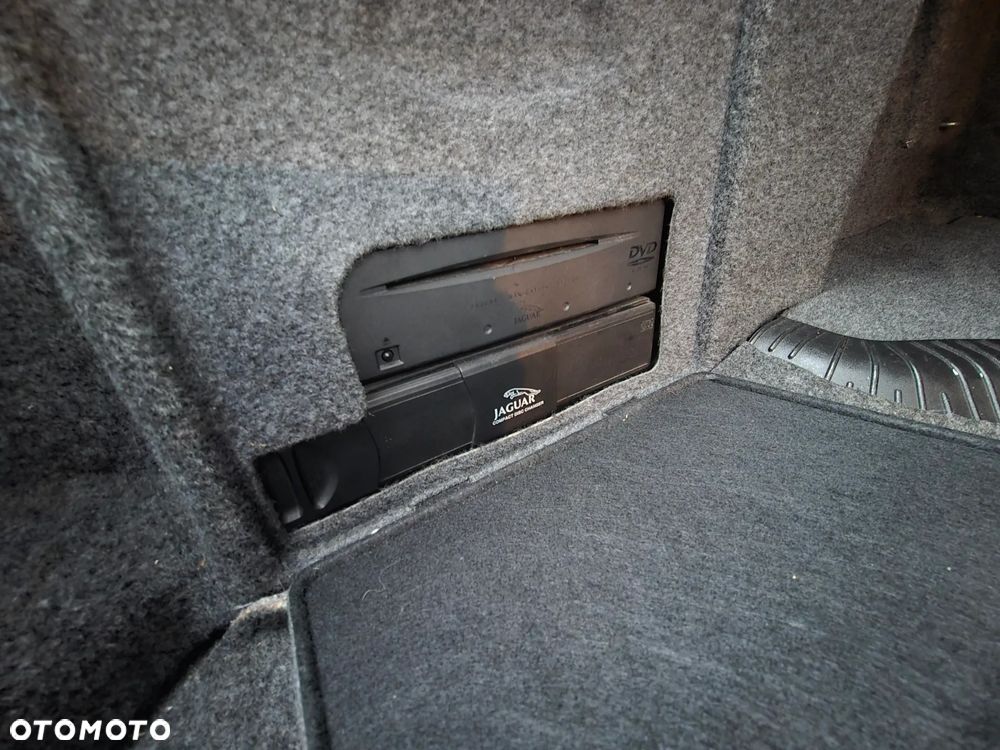 Jaguar X-Type 3.0 V6 4x4 Sport - 32