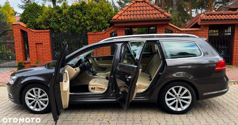 Volkswagen Passat 2.0 TDI Highline DSG - 2