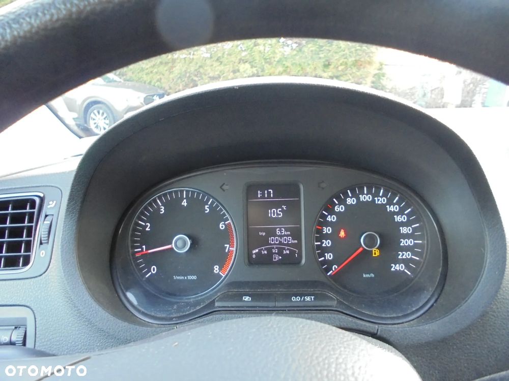 Volkswagen Polo 1.2 Comfortline - 28