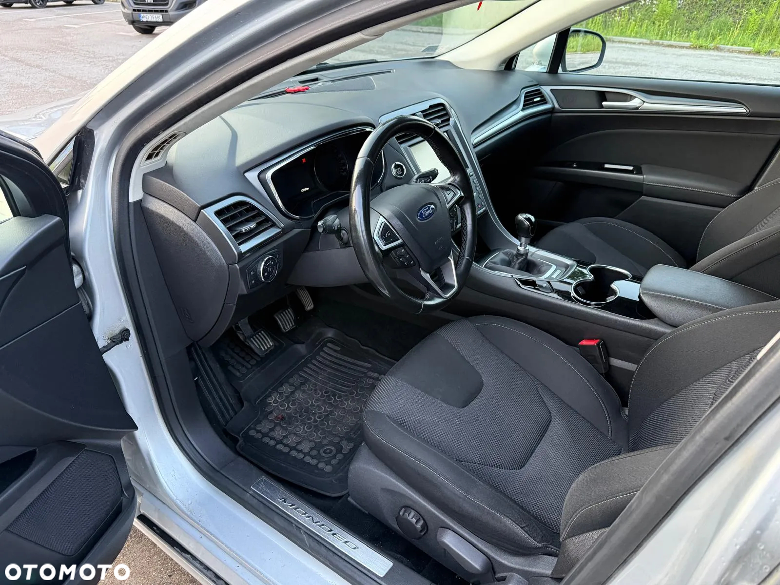 Ford Mondeo 1.6 TDCi Platinium X Plus (Titanium) - 9