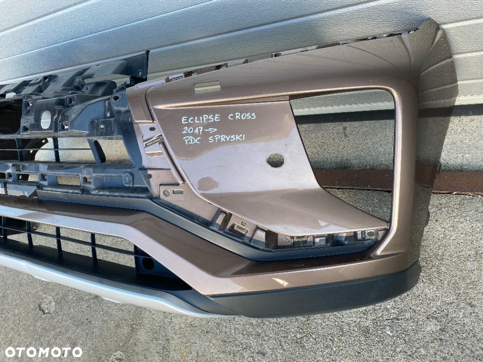 ZDERZAK PRZEDNI MITSUBISHI ECLIPSE CROSS 2017-- PDC SPRYSKI - 2