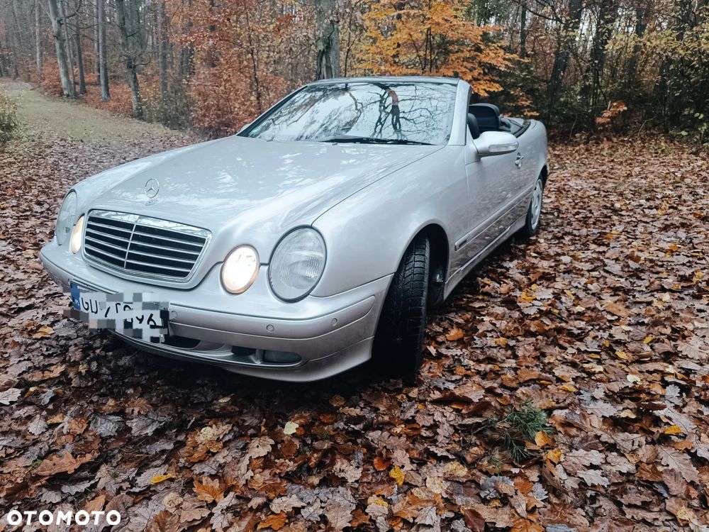 Mercedes-Benz CLK - 4