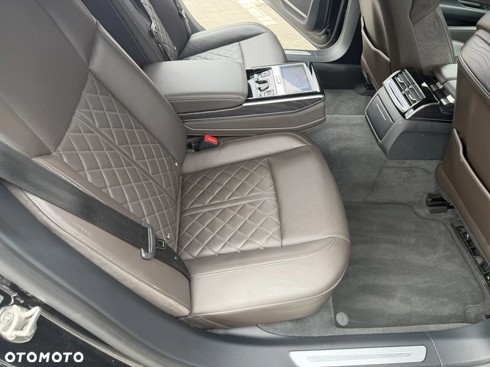 Audi A8 L 60 TFSI e Quattro Tiptronic - 16