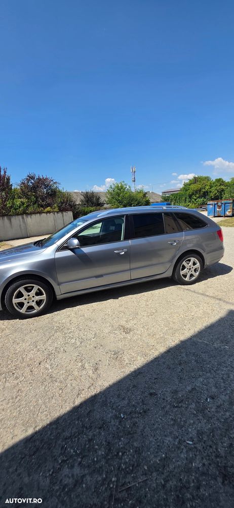 Skoda Superb 1.6 TDI FAMILY - 3