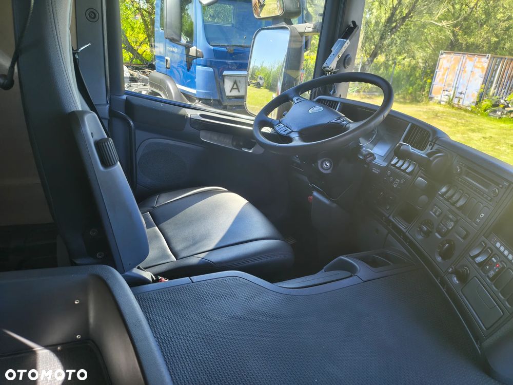 Scania P 400 6x2 - 9