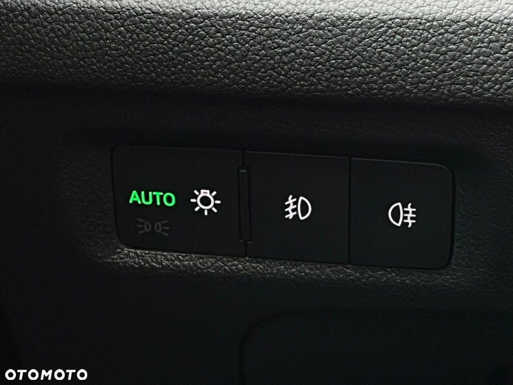 Skoda Octavia 1.5 TSI e-Tec Ambition DSG - 36
