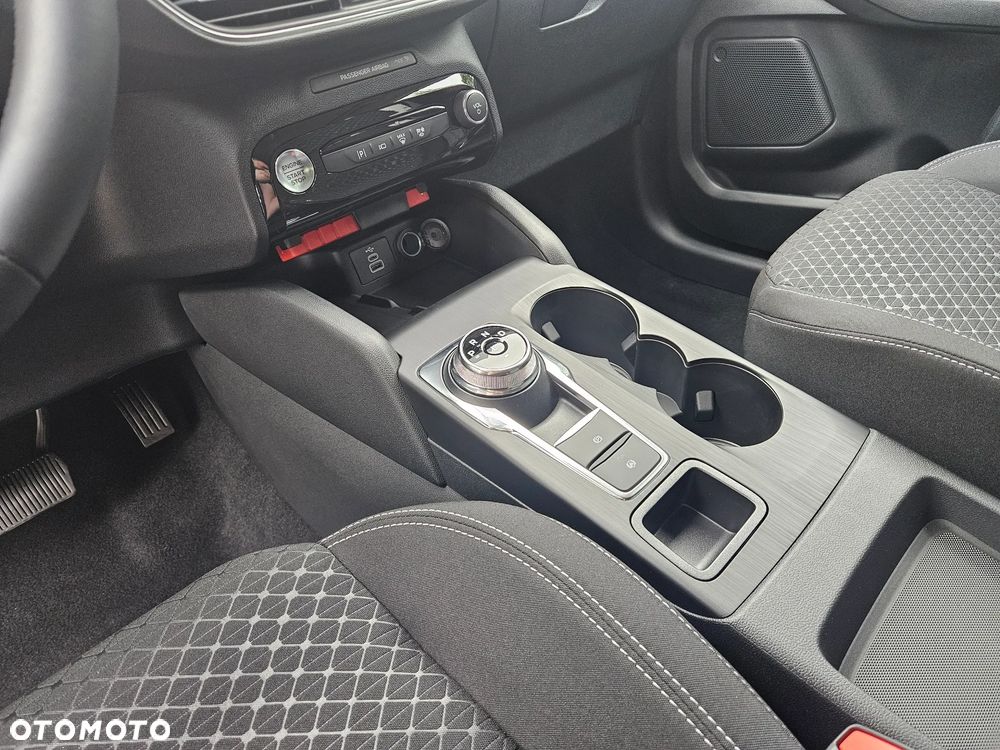 Ford Kuga 2.5 FHEV FWD Titanium eCVT - 17