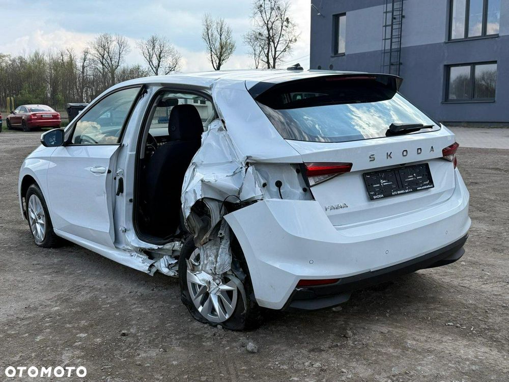 Skoda Fabia 1.0 TSI Selection - 4