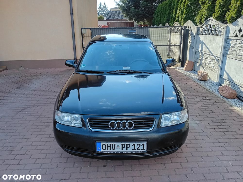 Audi A3 3-drzwiowe 1.6 Ambition - 3