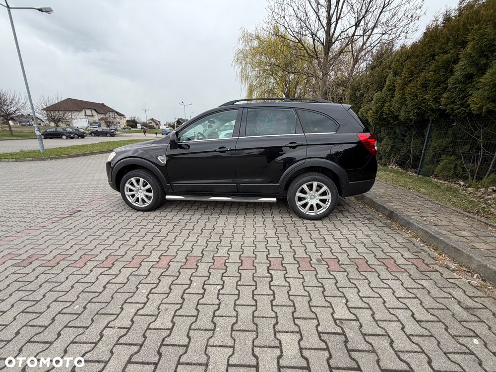 Chevrolet Captiva 2.4 LS 5os - 6